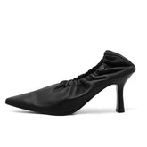 Denali – Handgefertigte Slip-On-Pumps mit spitzer Zehenpartie